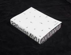 220 míst AVU