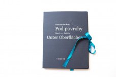 Pod povrchy
